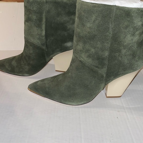 NEW Tory Burch Lila Ankle Bootie Olive Suede Size 9.5 - Picture 10 of 15